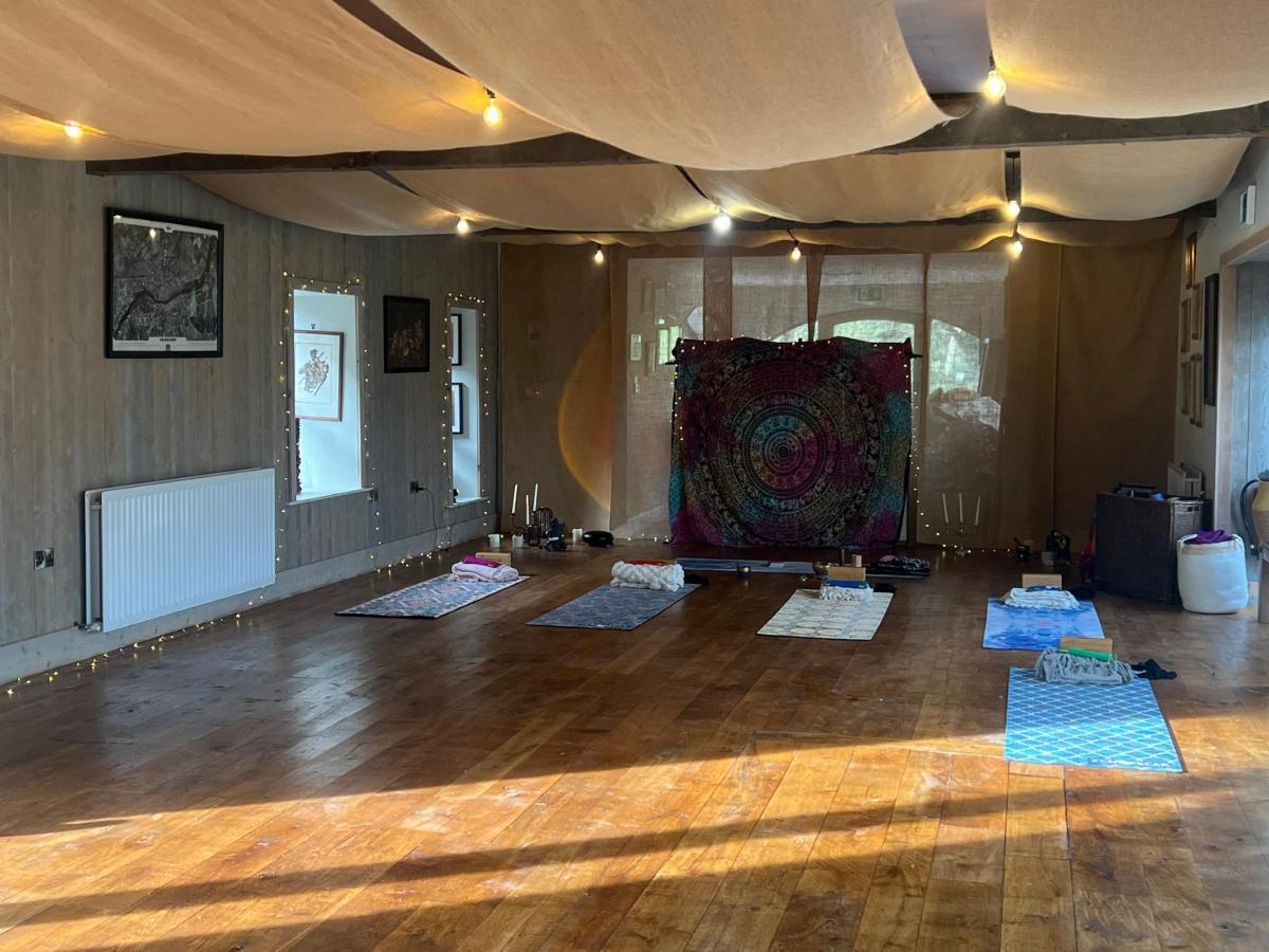 The Old Flax Mill Yoga Retreat Villa Coleraine Buitenkant foto